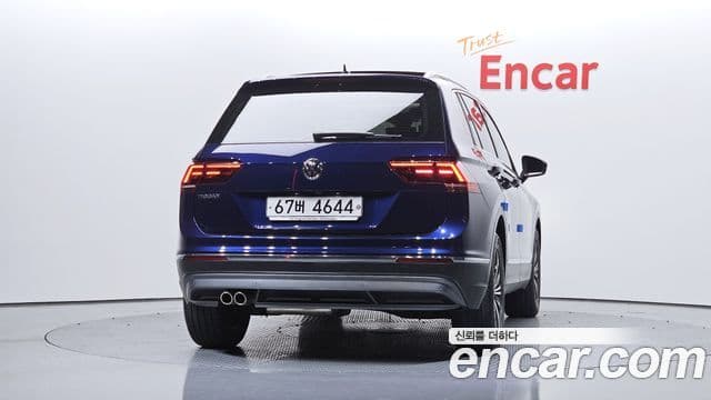 Volkswagen Tiguan 2018 — ფოტო 4/20