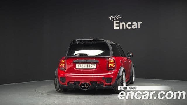 Mini Cooper S 2019 — ფოტო 4/20