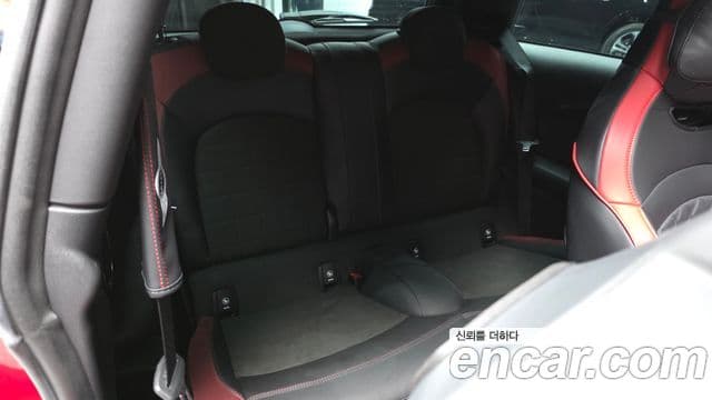 Mini Cooper S 2019 — ფოტო 11/20