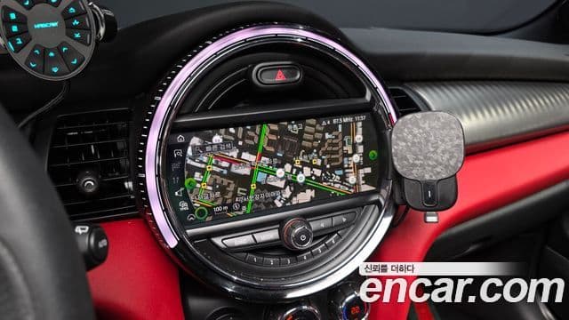Mini Cooper S 2019 — фото 14 из 20