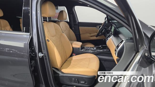Kia Sorento 2023 — Şəkil 12/20