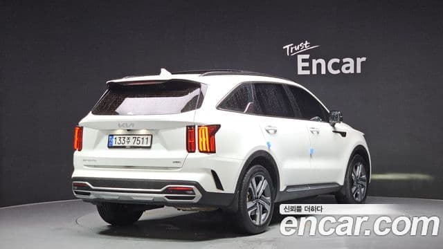 Kia Sorento 2022 — ფოტო 2/20