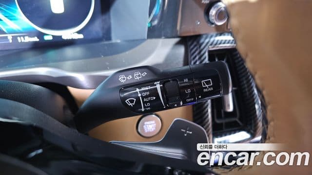 Kia Sorento 2022 — ფოტო 16/20
