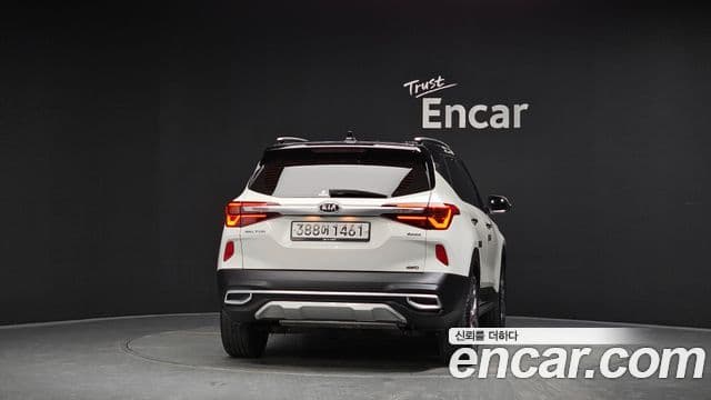 Kia Seltos 2019 — ფოტო 4/20