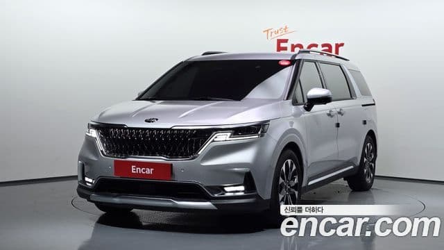 Kia Carnival 2021 — Фото 1/20