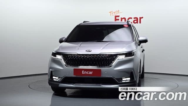 Kia Carnival 2021 — Фото 3/20