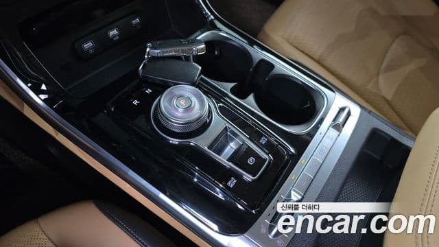 Kia Carnival 2021 — Фото 9/20