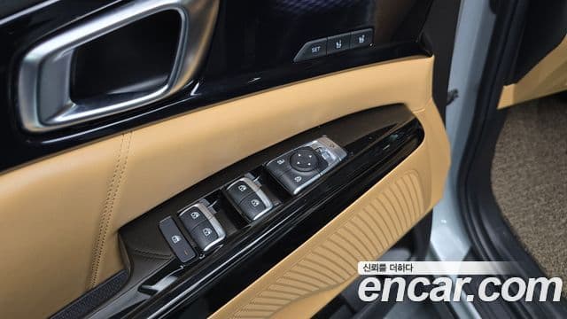 Kia Carnival 2021 — Фото 15/20