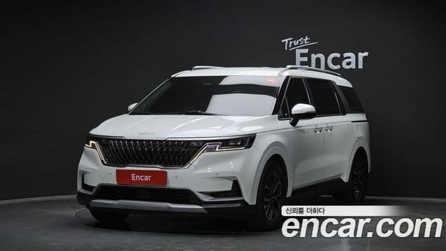 Kia Carnival 2022 — Фото 1/20