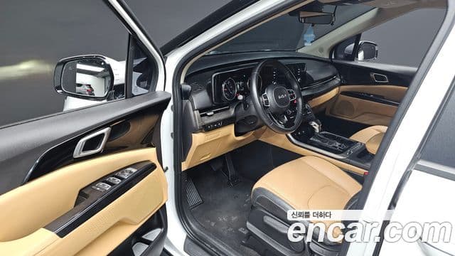 Kia Carnival 2022 — Фото 11/20