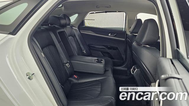 Kia K5 2024 — Şəkil 12/20