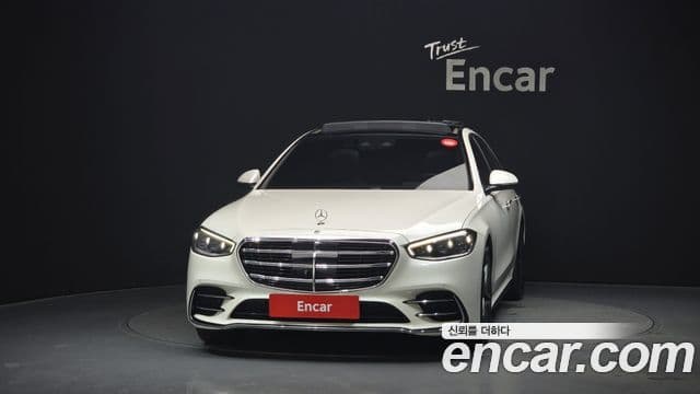 Mercedes-Benz S-Class 2022 — Photo 2/20
