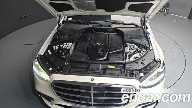 Mercedes-Benz S-Class 2022 — Photo 3/20