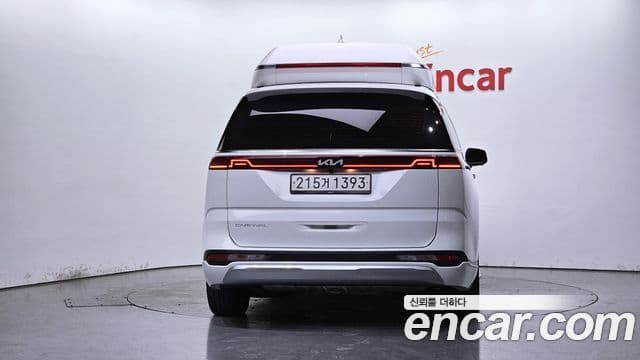 Kia Carnival 2021 — Фото 4/20