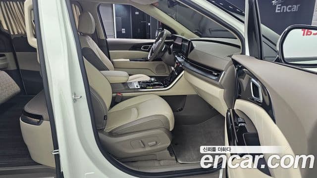 Kia Carnival 2021 — Фото 11/20