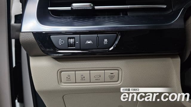 Kia Carnival 2021 — Фото 16/20