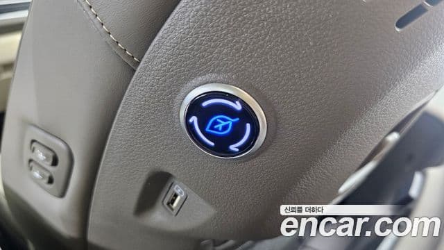 Kia Carnival 2021 — Фото 17/20