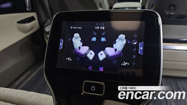 Kia Carnival 2021 — Фото 18/20