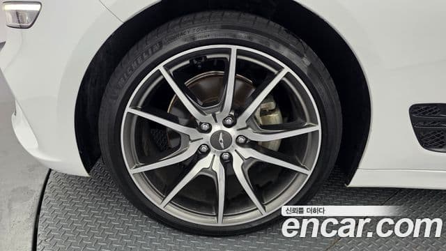 Genesis G70 2022 — ფოტო 4/20