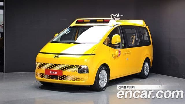 Hyundai Staria 2022 — Şəkil 1/20