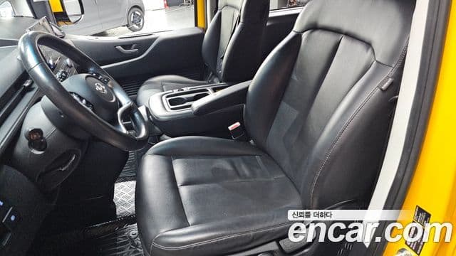 Hyundai Staria 2022 — Photo 26/35