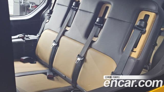Hyundai Staria 2022 — Photo 32/35