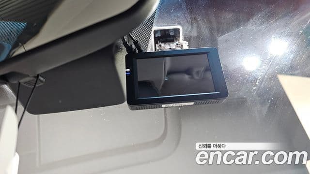 Hyundai Staria 2022 — Photo 6/35