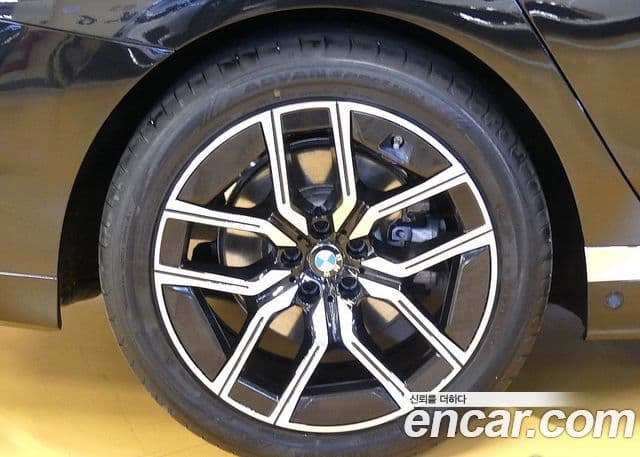BMW 7 Series 2025 — ფოტო 4/20
