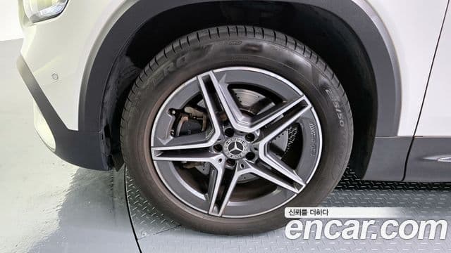 Mercedes-Benz GLB-Class 2020 — ფოტო 5/20