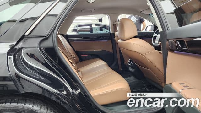 Hyundai Grandeur 2023 — фото 12 из 20