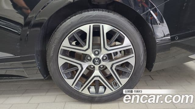 Hyundai Grandeur Hybrid 2023 — Photo 3/33