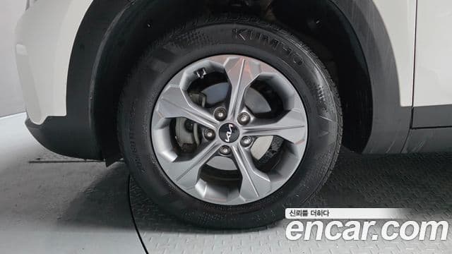 Kia Seltos 2023 — Şəkil 4/20