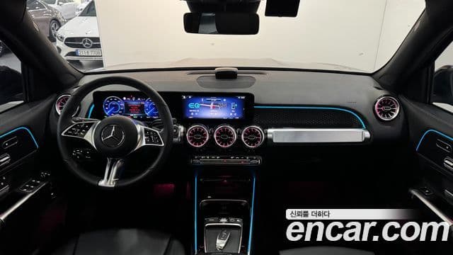 Mercedes-Benz EQB 2025 — ფოტო 3/17