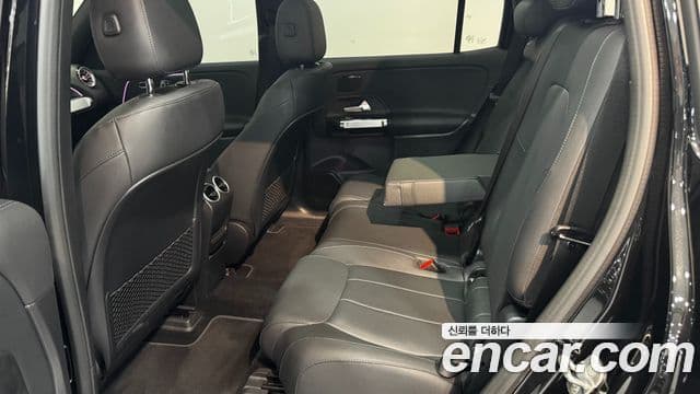 Mercedes-Benz EQB 2025 — ფოტო 16/17