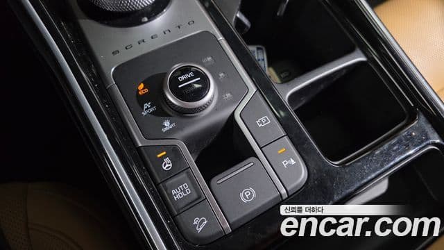 Kia Sorento 2023 — Фото 9/20