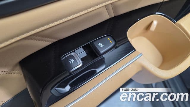 Kia Sorento 2023 — Фото 18/20