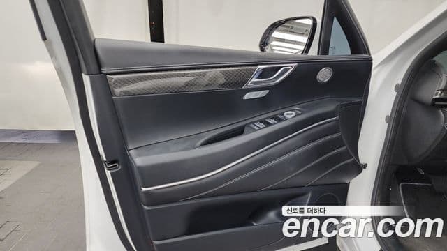 Genesis GV80 Coupe 2023 — Photo 28/35