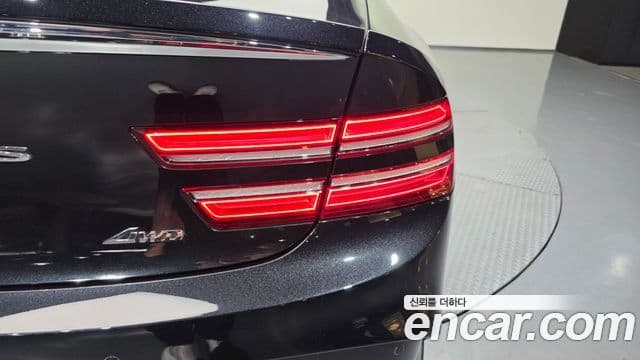 Genesis G80 2025 — Photo 27/38