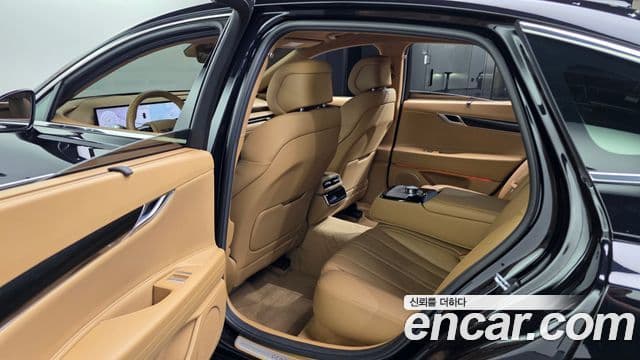 Genesis G80 2025 — Photo 28/38