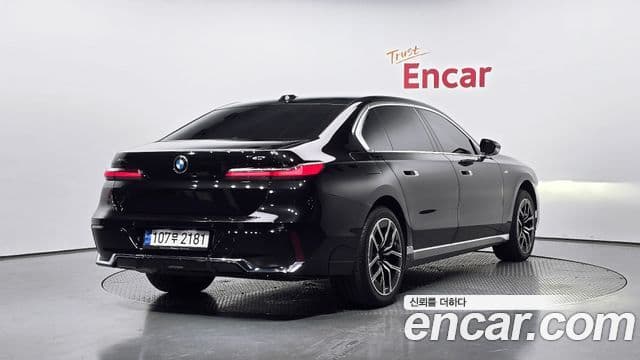 BMW 7 Series 2024 — Şəkil 2/20