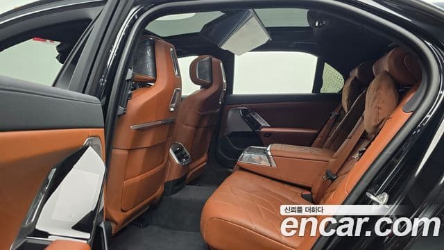 BMW 7 Series 2024 — Şəkil 12/20