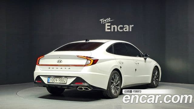Hyundai Sonata 2020 — ფოტო 2/20