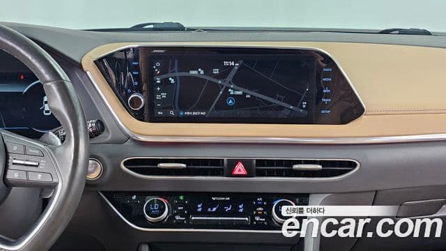 Hyundai Sonata 2020 — ფოტო 14/20