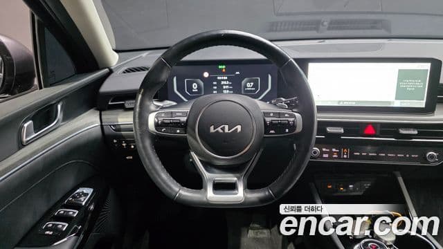 Kia K5 2024 — Şəkil 13/20