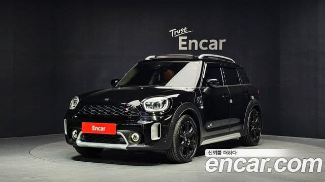 Mini Cooper S Countryman 2022 — Фото 1/20