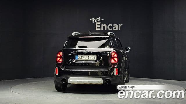 Mini Cooper S Countryman 2022 — Фото 4/20