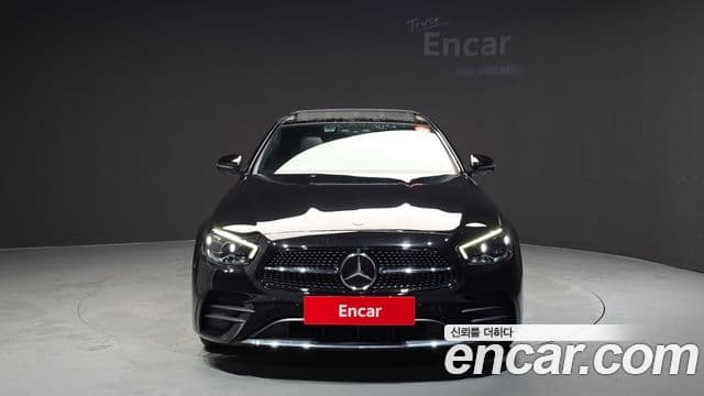Mercedes-Benz E-Class 2022 — ფოტო 3/20