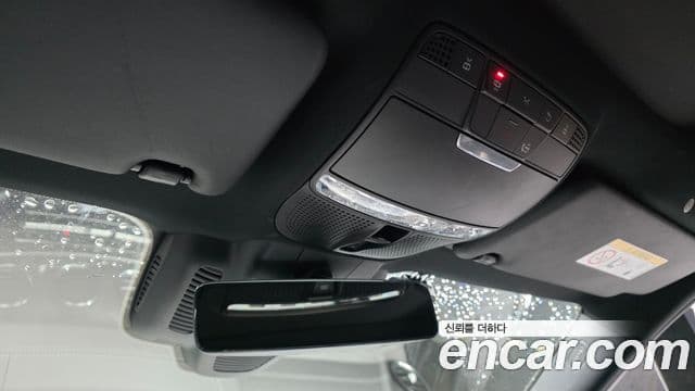 Mercedes-Benz E-Class 2022 — ფოტო 20/20