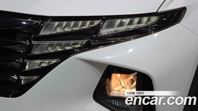 Hyundai Tucson Hybrid 2022 — ფოტო 17/30