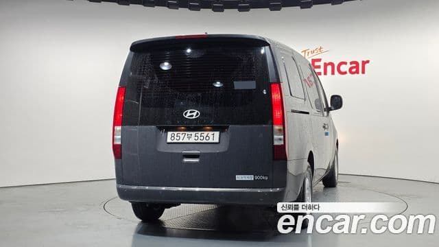 Hyundai Staria 2026 — ფოტო 4/20